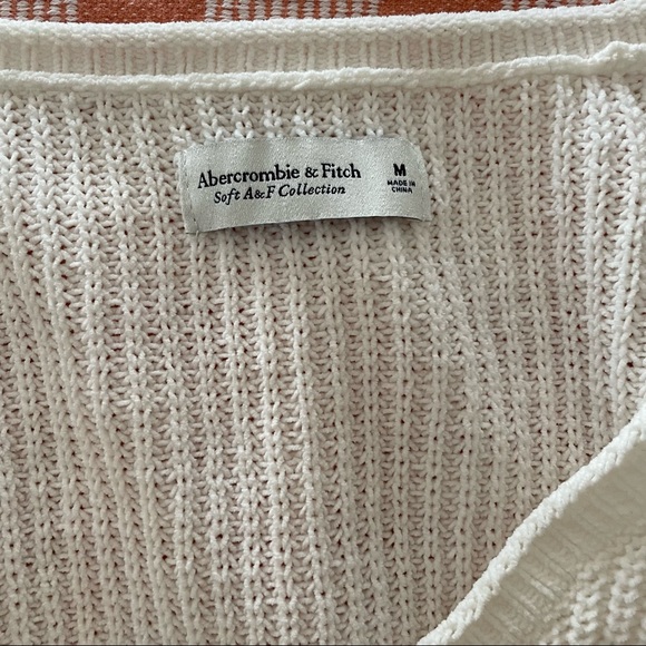 Abercrombie Cropped Sweater - Picture 3 of 4